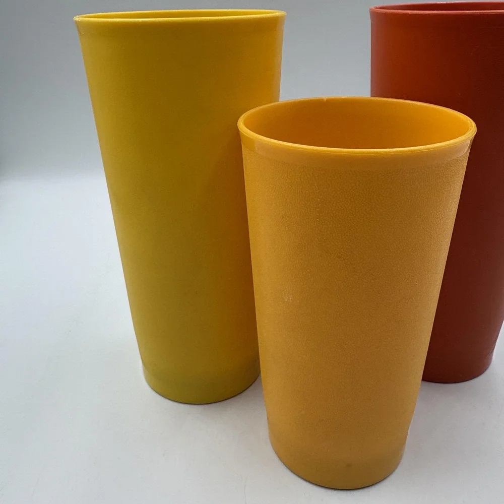 Tupperware Tumblers Set Of 3 Yellow Orange Plastic Drinking Glasses Vintage‎